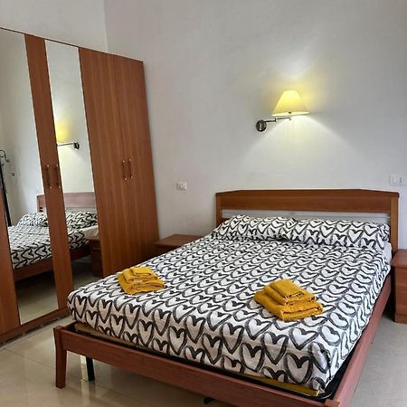 Alloggio In Centro Ben Servito Savona Ngoại thất bức ảnh