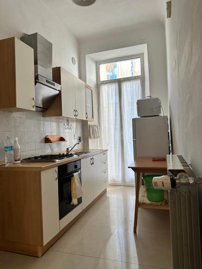 Alloggio In Centro Ben Servito Savona Ngoại thất bức ảnh