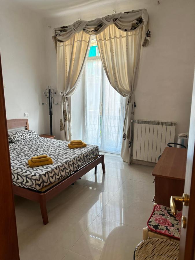 Alloggio In Centro Ben Servito Savona Ngoại thất bức ảnh